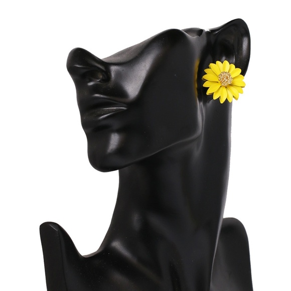 Jewelry - SHELBY | Sunflower Chain Personality Earrings
